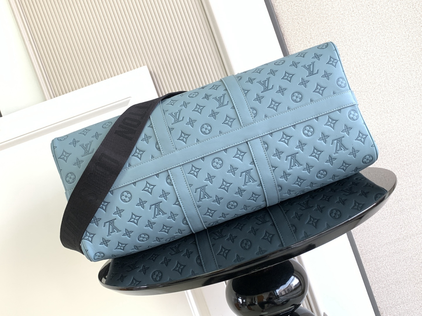 Louis Vuitton Handbag M14842