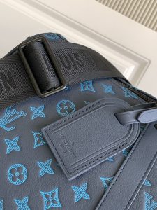 Louis Vuitton Handbag M46593