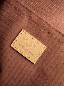 Louis Vuitton Handbag M2A454