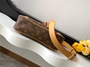 Louis Vuitton Shoulder Bag M45354