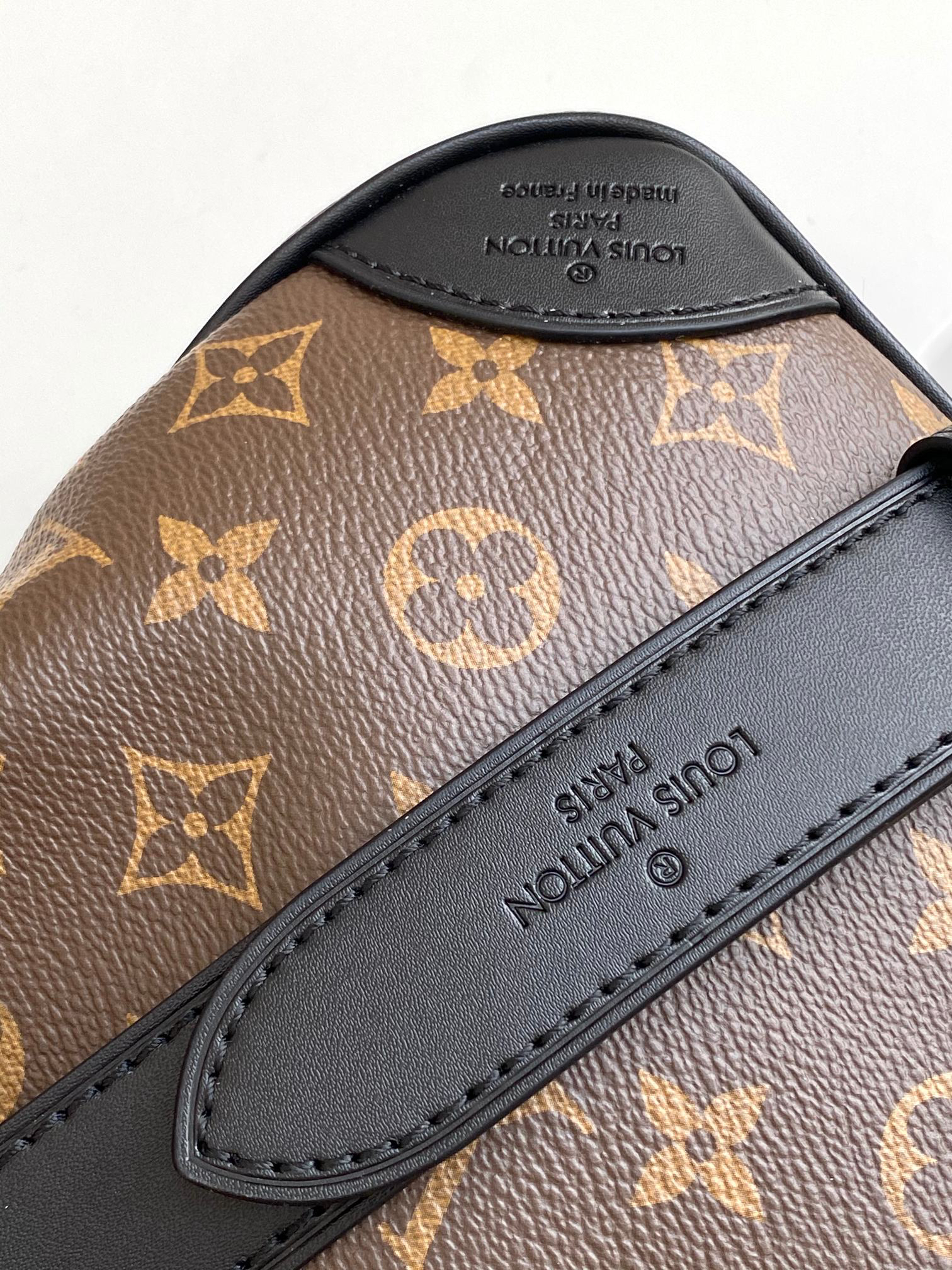 Louis Vuitton Shoulder Bag M45353