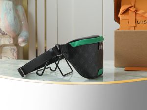 Louis Vuitton Waist Bag M25924