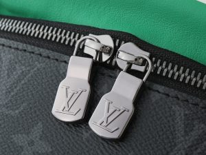 Louis Vuitton Waist Bag M25924