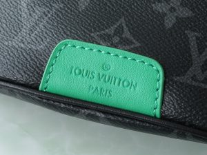 Louis Vuitton Waist Bag M25924