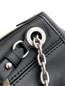 Louis Vuitton Card Holder M12888