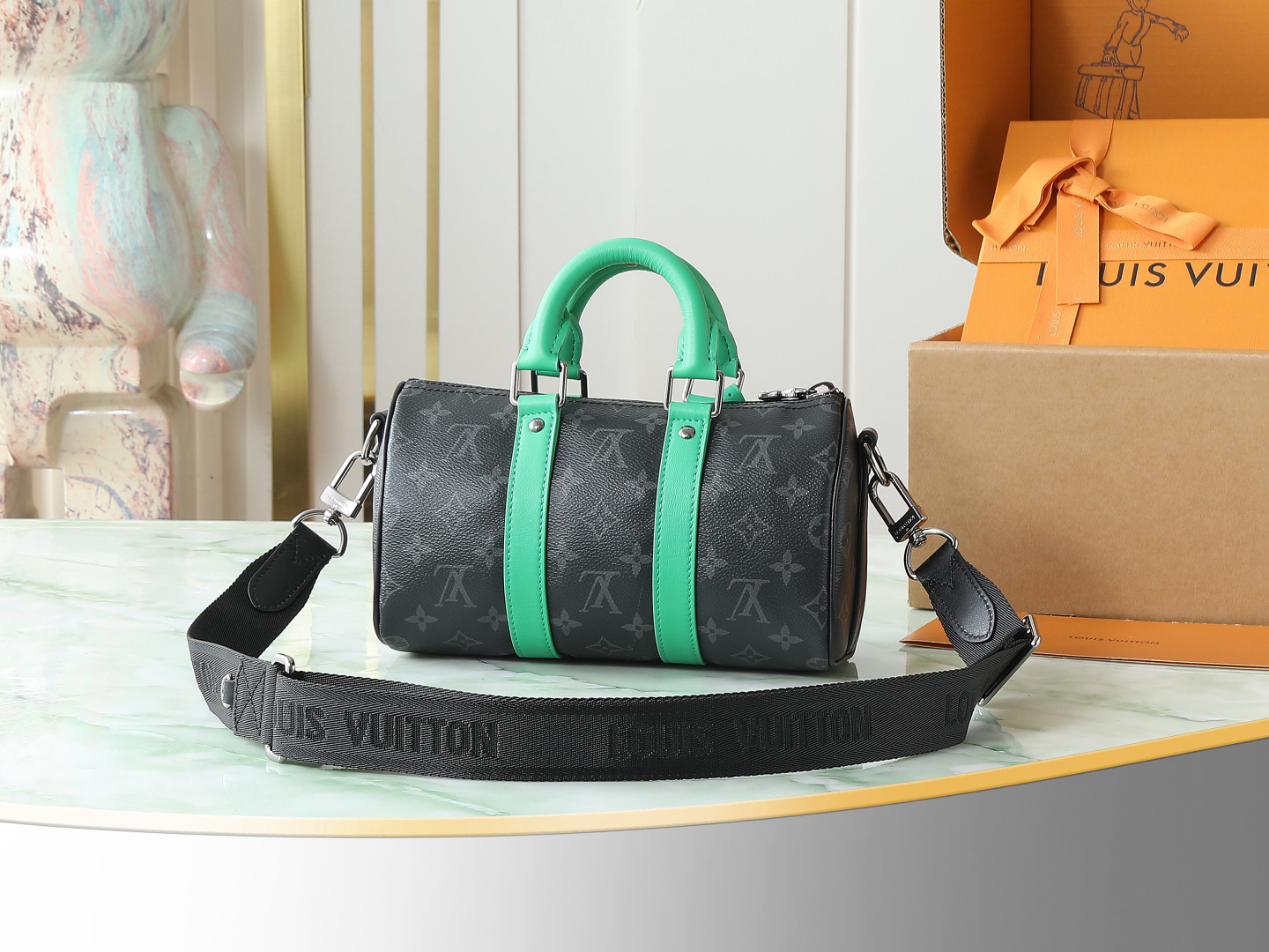 Louis Vuitton Handbag M25885