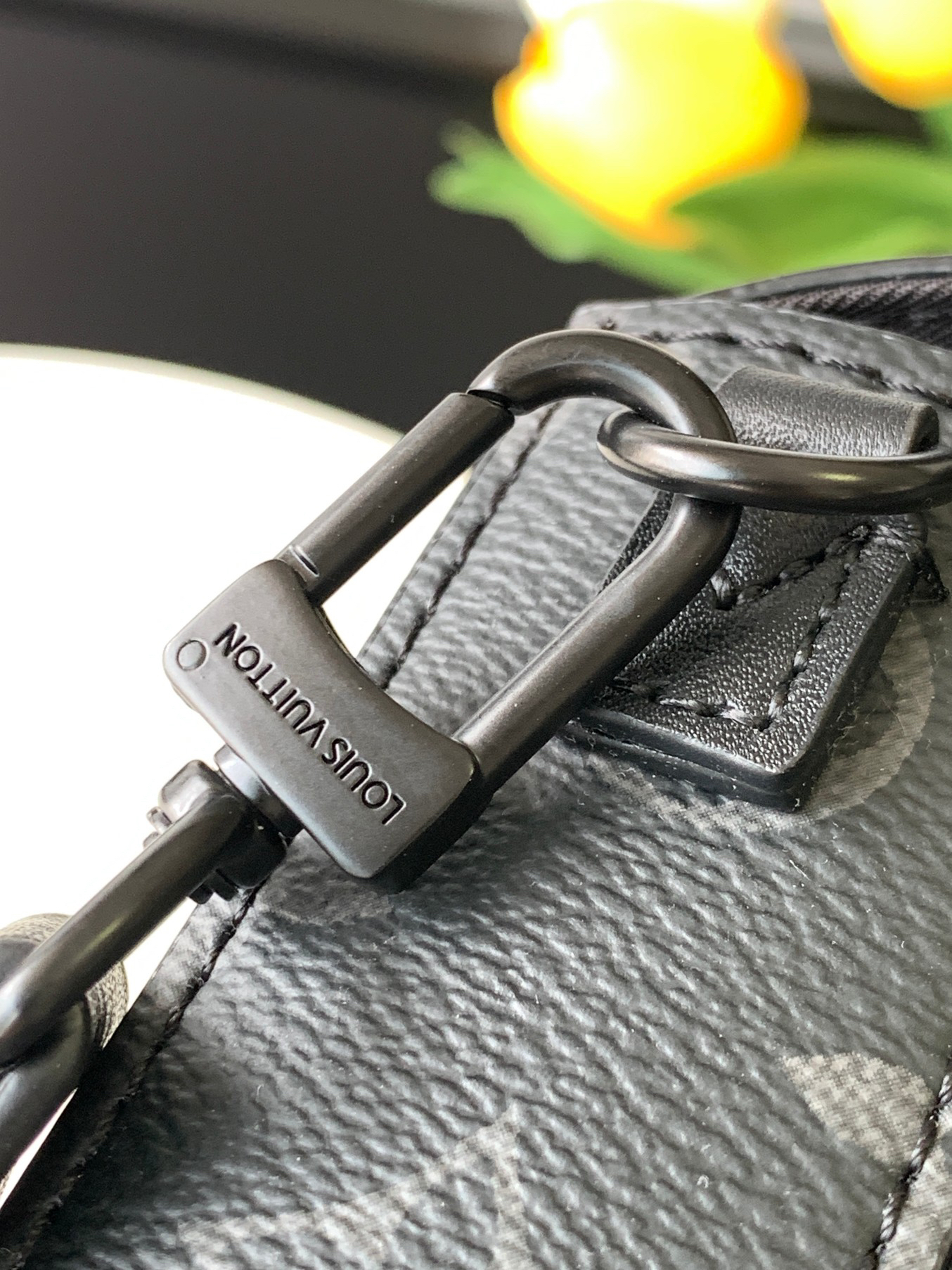 Louis Vuitton Shoulder Bag M82252