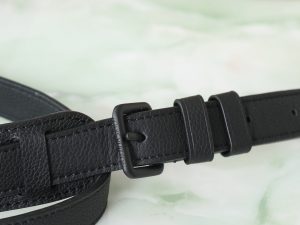 Louis Vuitton Messenger Bag M14988 in Black