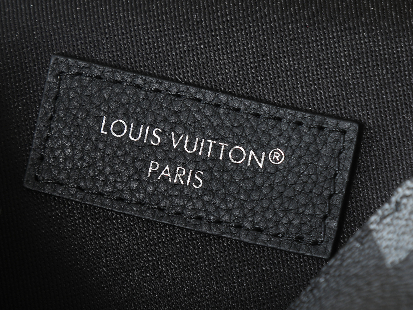 Louis Vuitton Shoulder Bag M14923 in Black