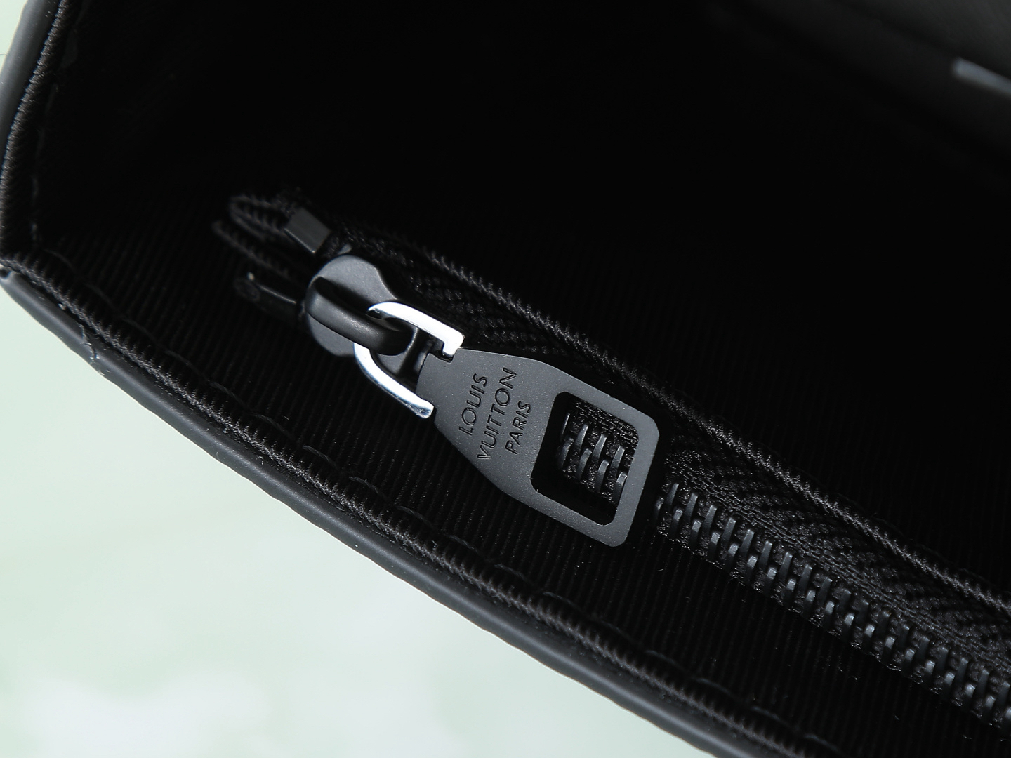 Louis Vuitton Shoulder Bag M14923 in Black