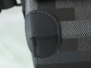 Louis Vuitton Shoulder Bag M14923 in Black
