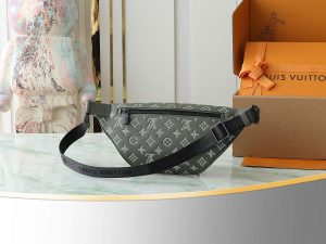 Louis Vuitton Card Holder M12508