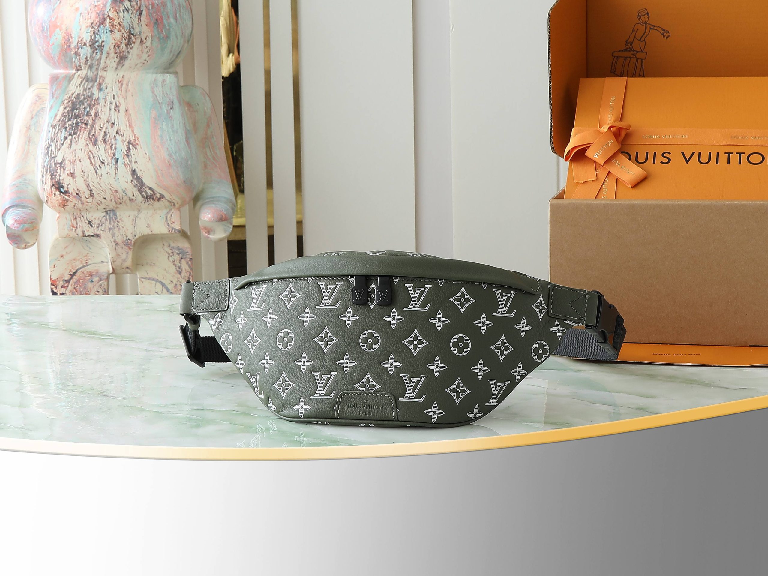 Louis Vuitton Card Holder M12508