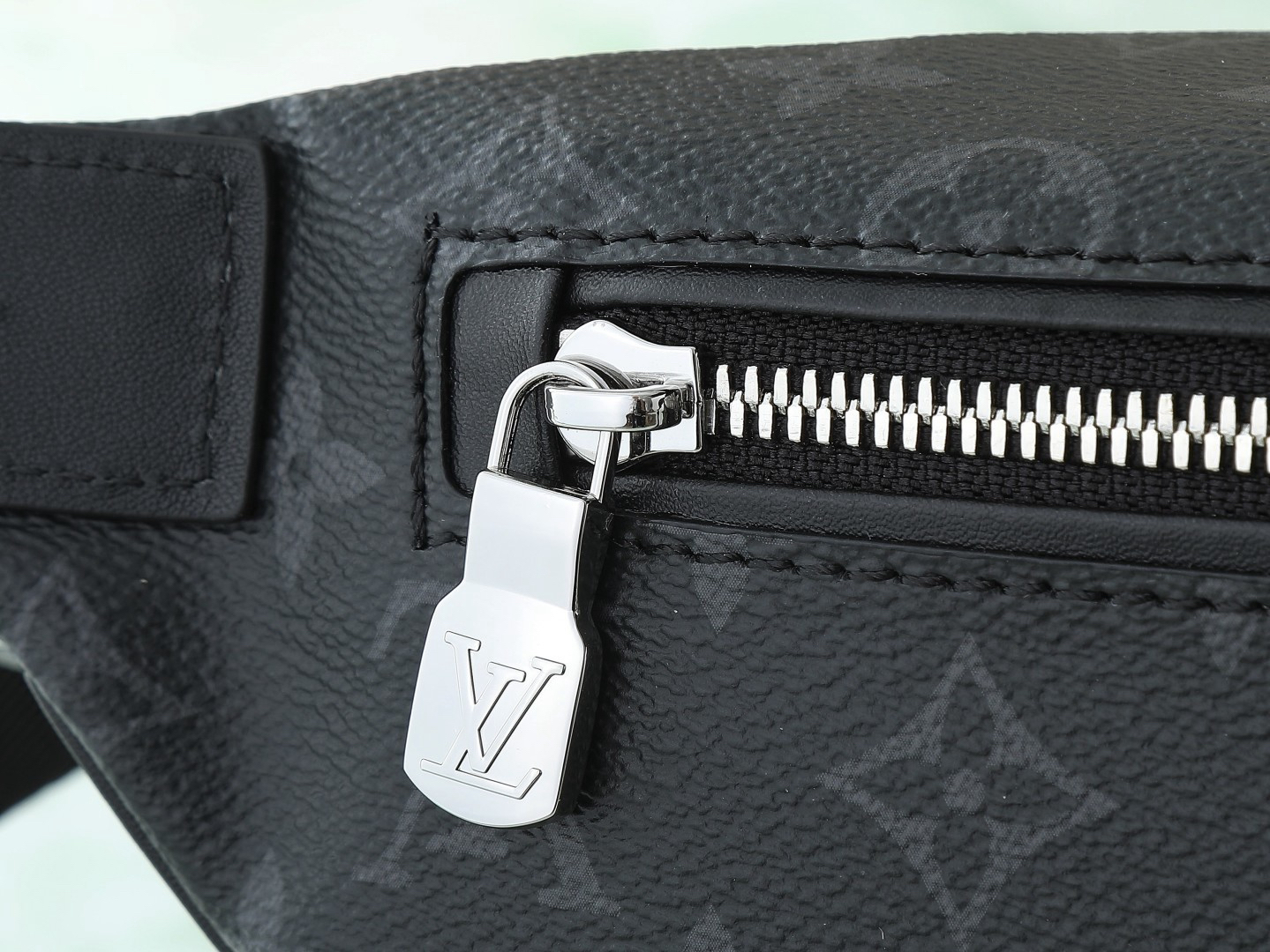 Louis Vuitton Card Holder M46035