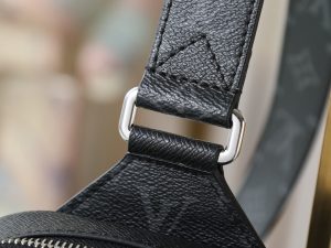 Louis Vuitton Shoulder Bag M30741