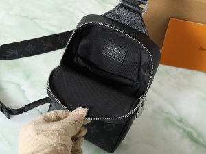 Louis Vuitton Shoulder Bag M30741