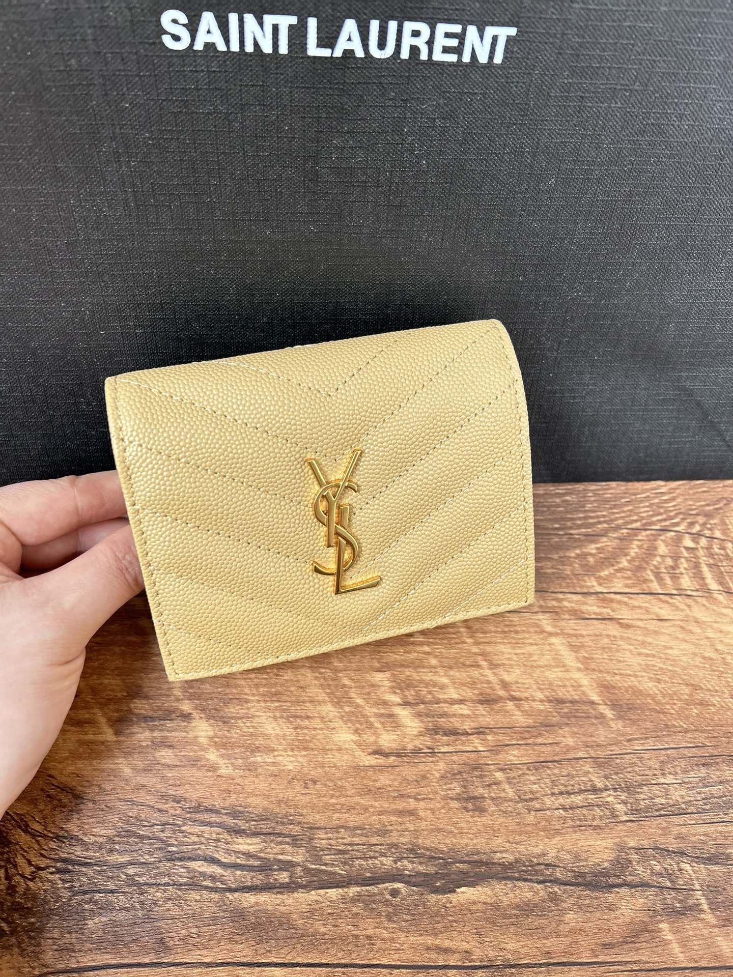 Card Holder 530841