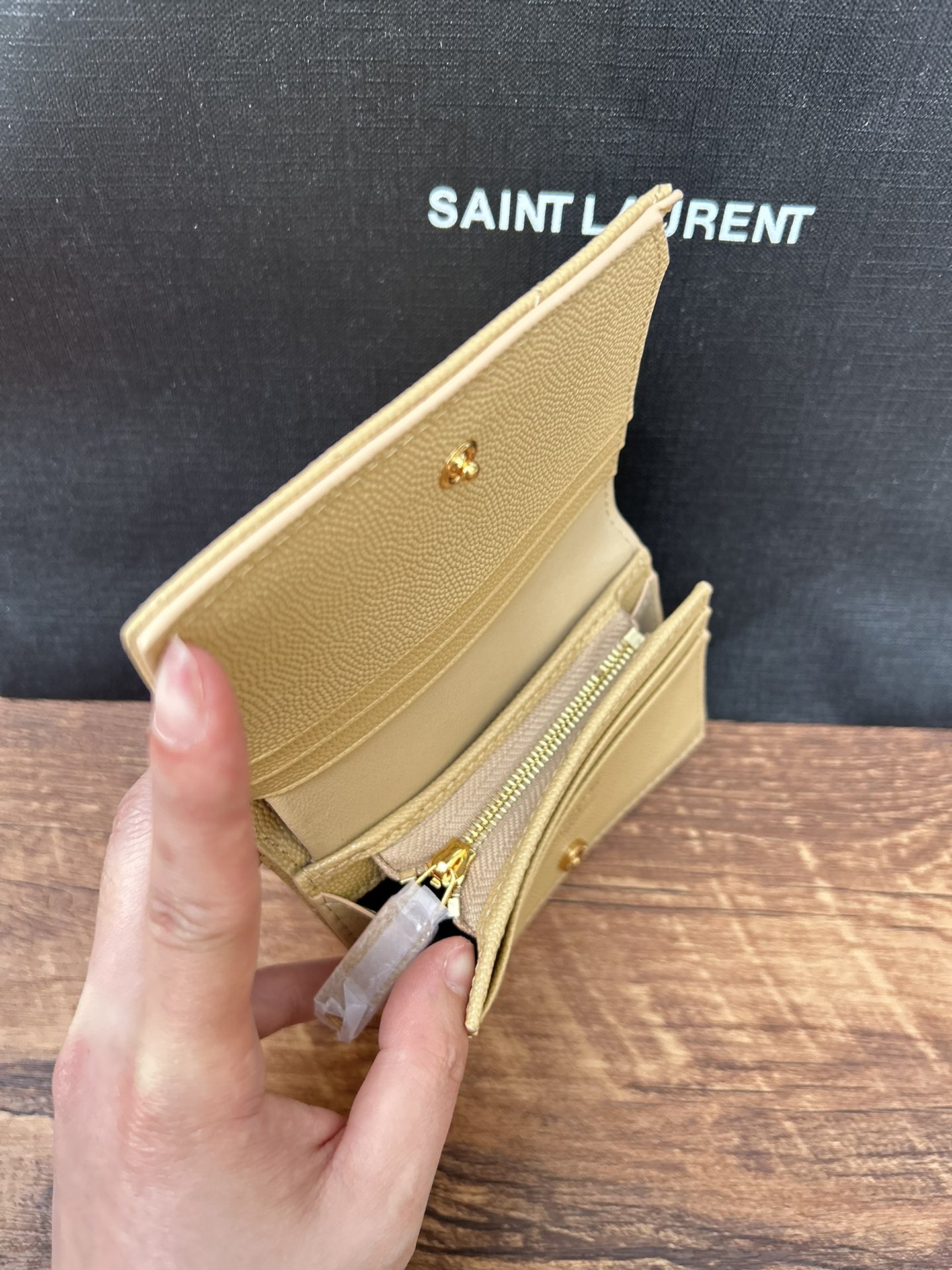 Card Holder 530841