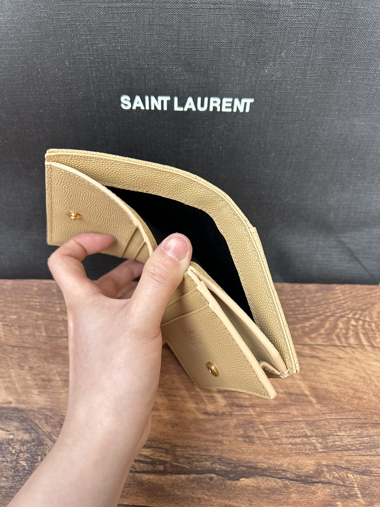 Card Holder 530841