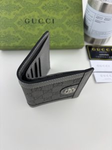 Chanel Card Holder 732016 in Grey