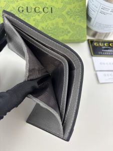 Chanel Card Holder 732016 in Grey