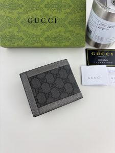 Chanel Card Holder 597609 in Grey