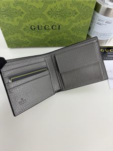 Chanel Card Holder 597609 in Grey