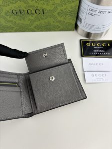 Chanel Card Holder 597609 in Grey