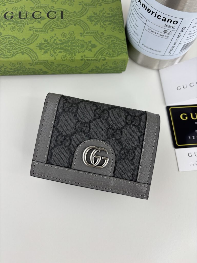 Chanel Card Holder 706845 in Grey