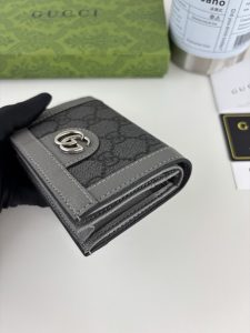 Chanel Card Holder 706845 in Grey