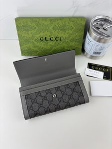 Chanel Handbag 734843 in Grey