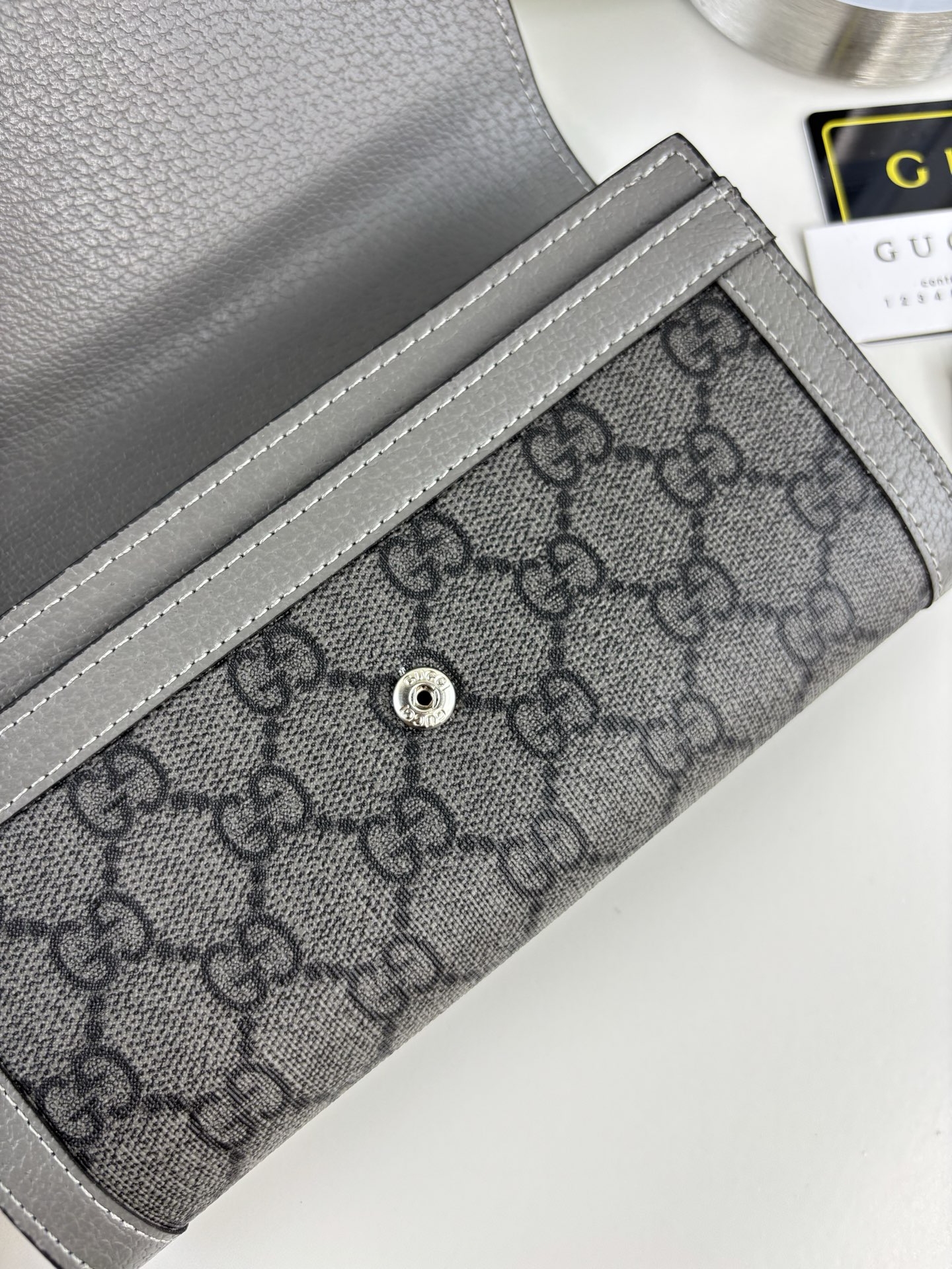 Chanel Handbag 734843 in Grey