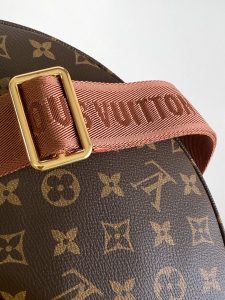 Louis Vuitton Shoulder Bag M12939