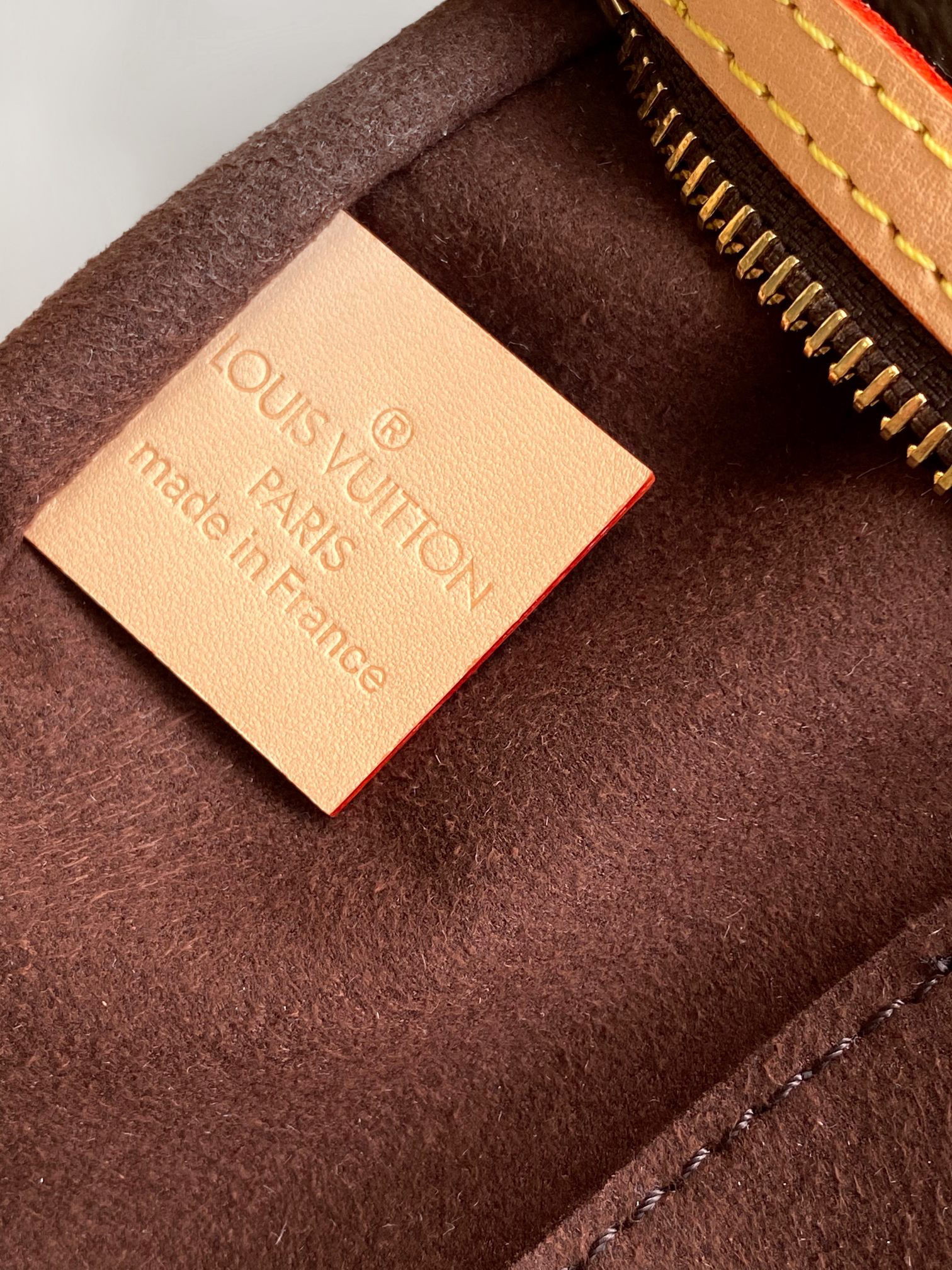 Louis Vuitton Shoulder Bag M12939