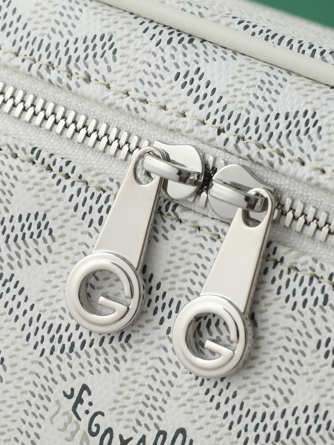 Goyard Shoulder Bag 020185 in White