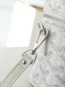 Goyard Shoulder Bag 020185 in White