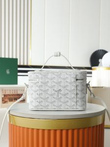 Goyard Shoulder Bag 020185 in White