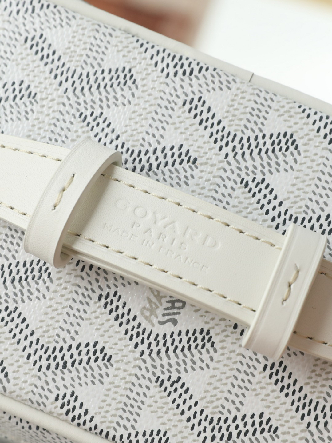 Goyard Shoulder Bag 020185 in White