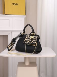 Fendi Handbag 3309