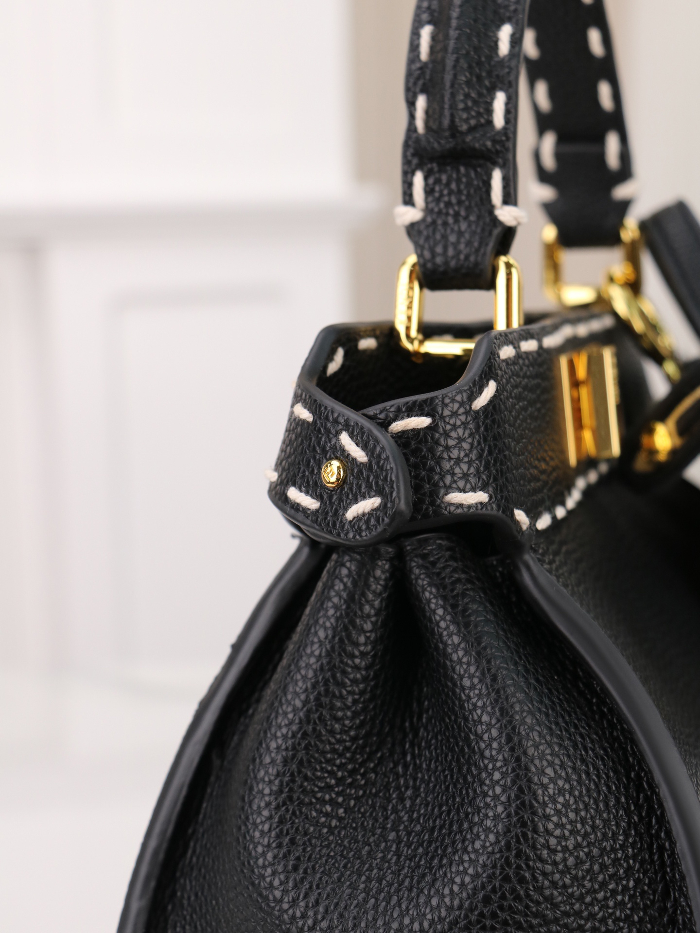 Fendi Handbag 3309