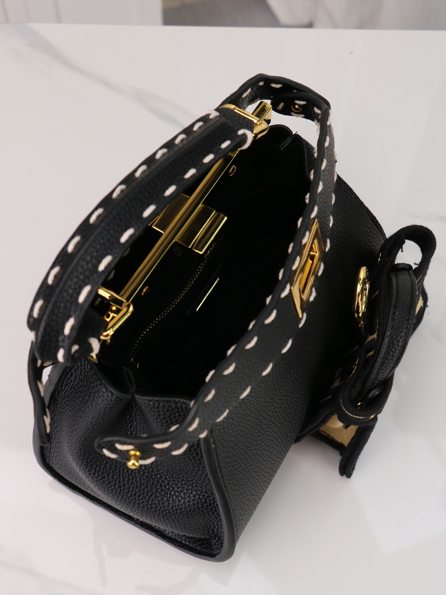 Fendi Handbag 3309