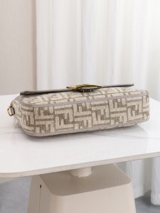 Fendi Shoulder Bag 8890