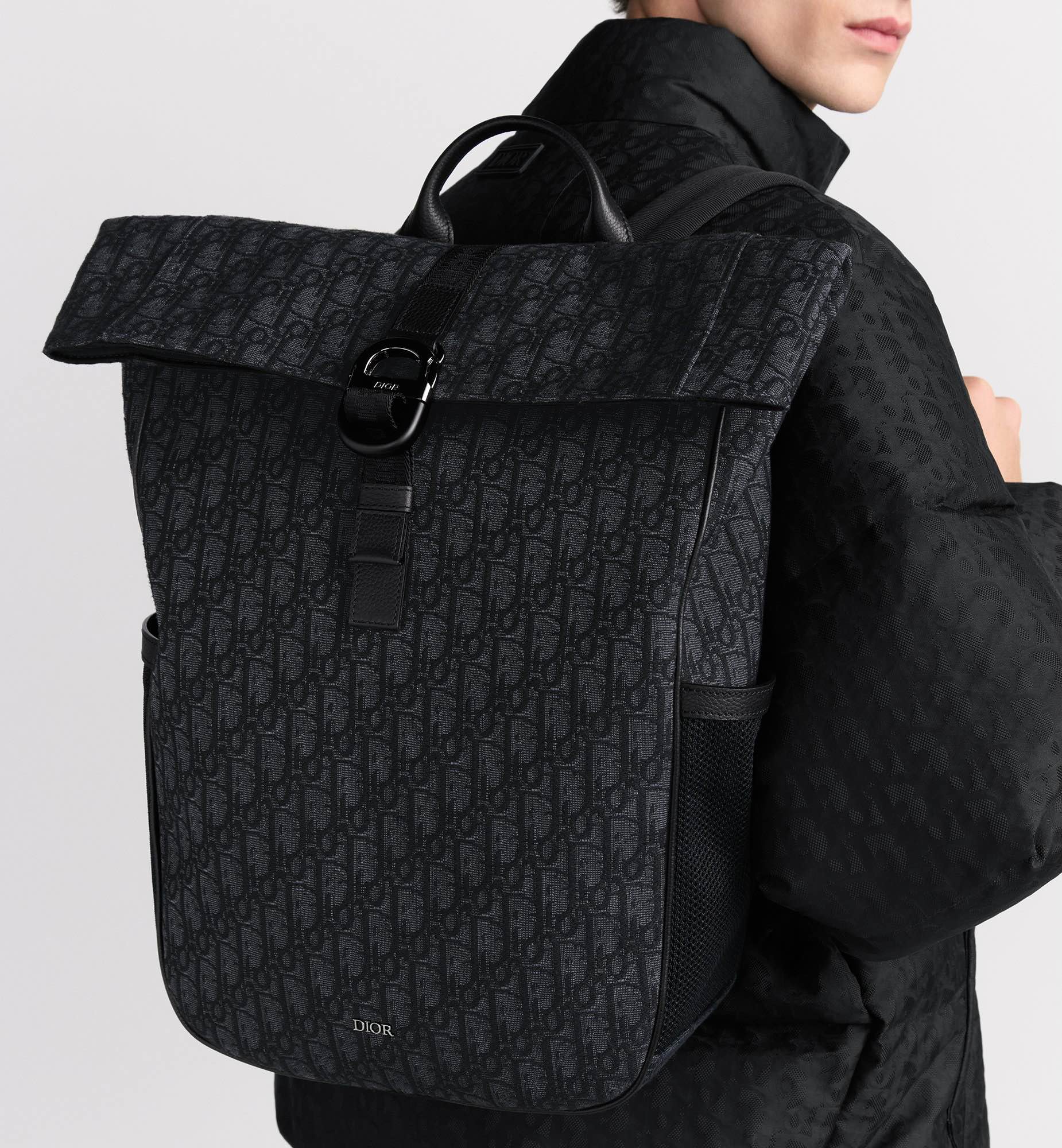 Bag 1228707660