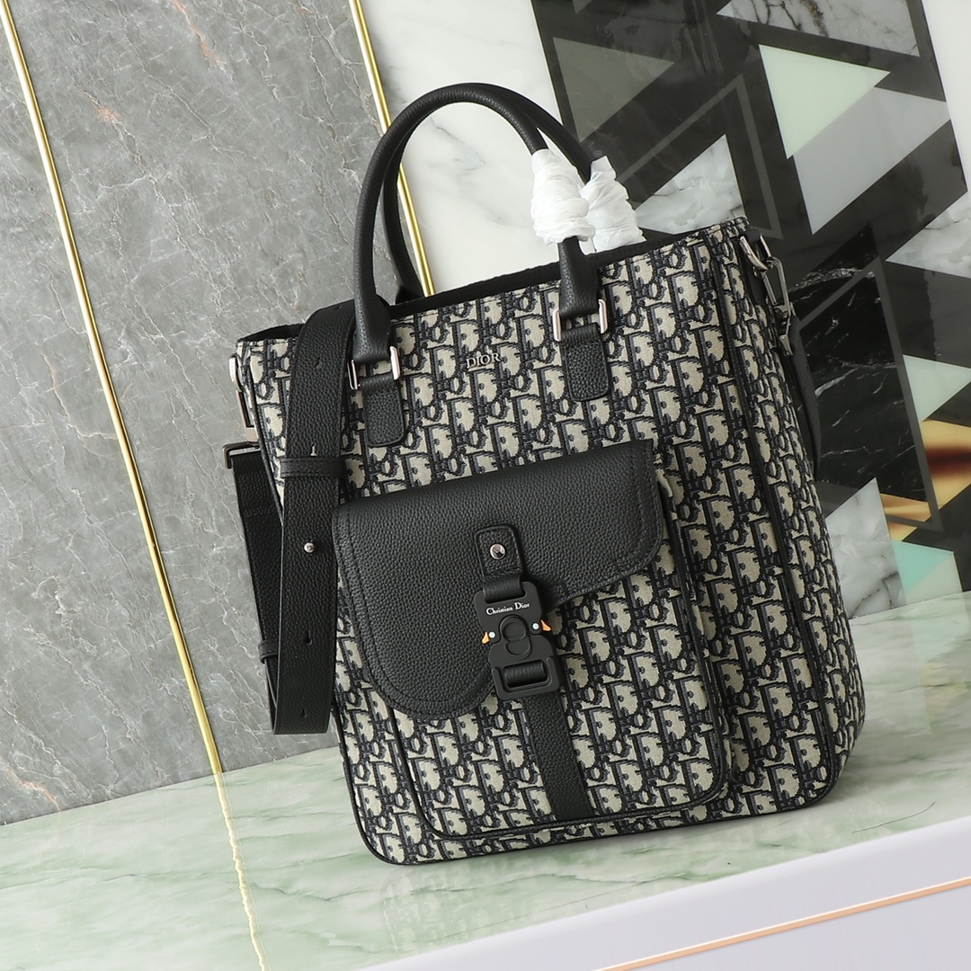 Bag 1228707670
