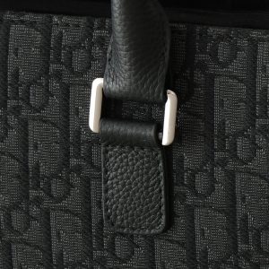 Bag 1228707674
