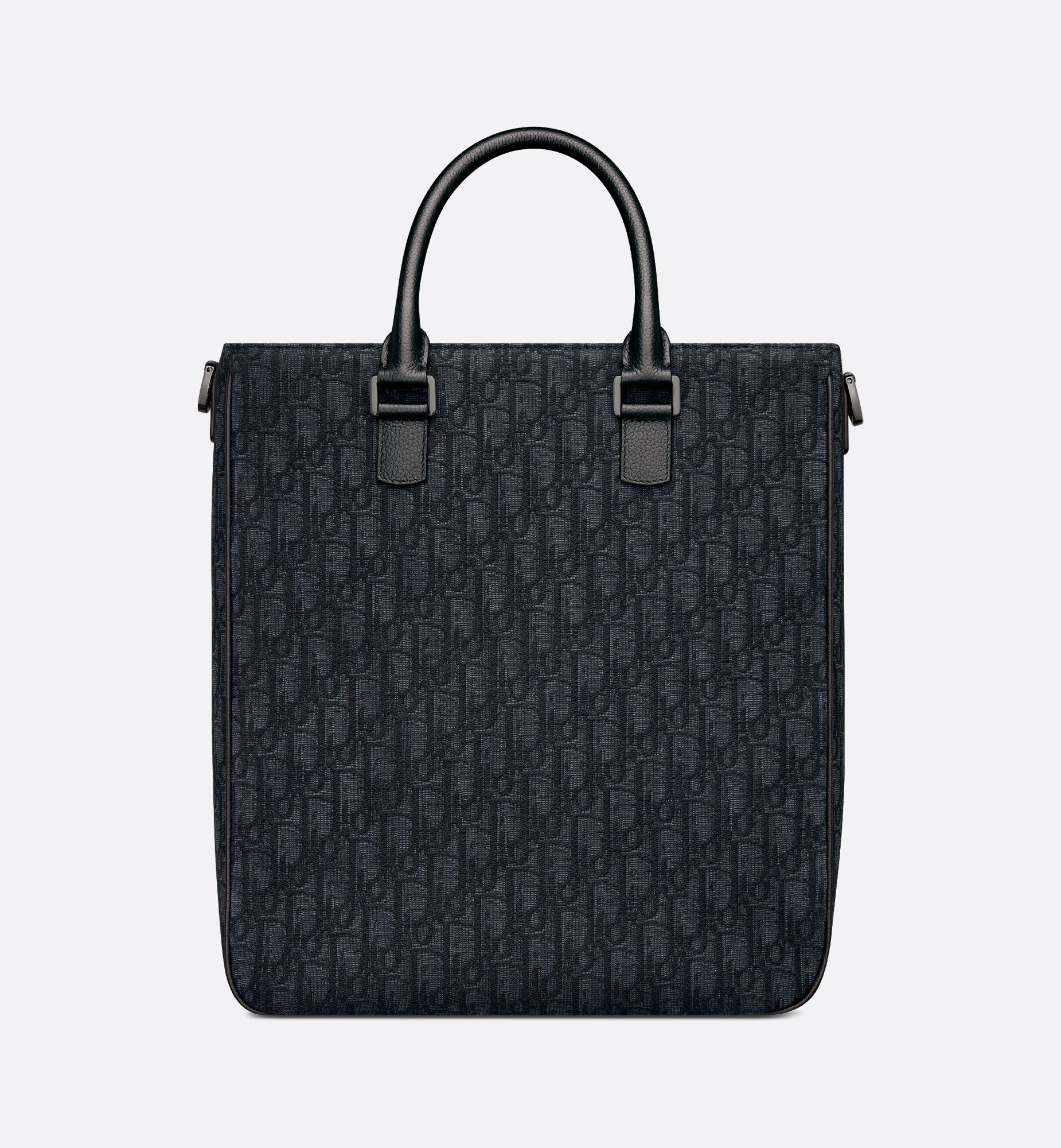 Bag 1228707677