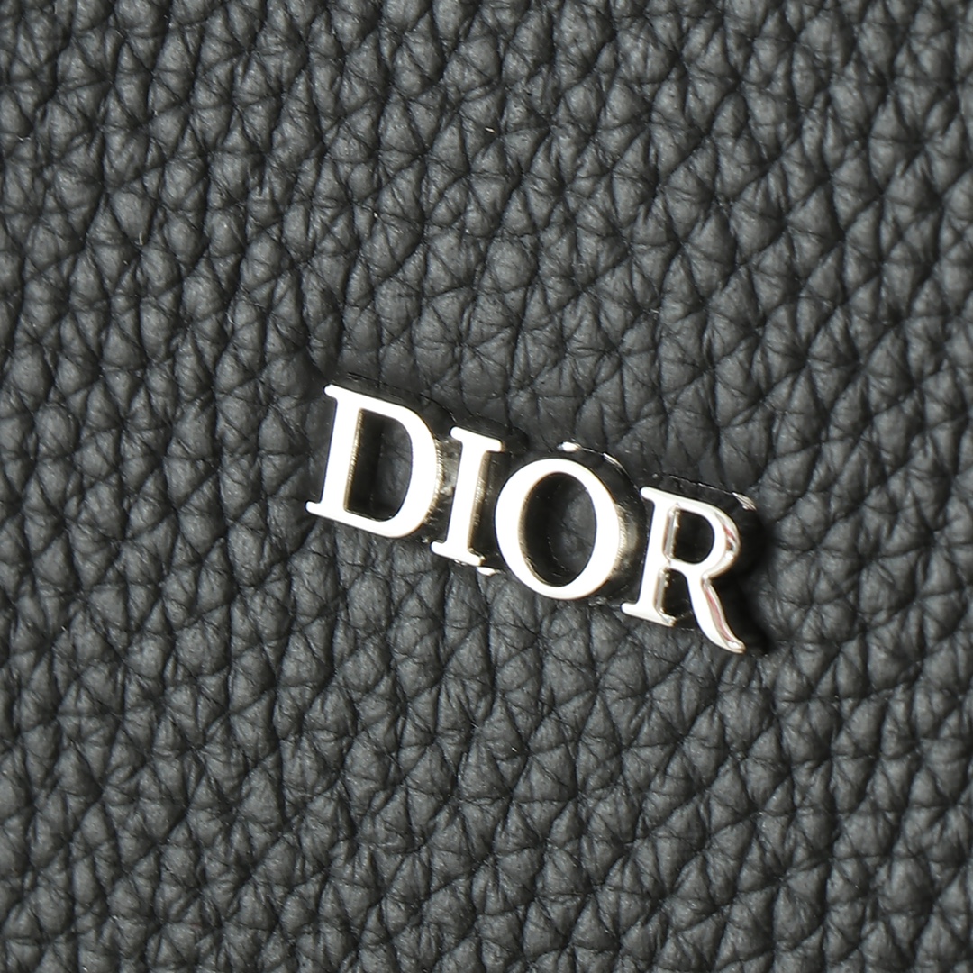 Shoulder Bag in Black
