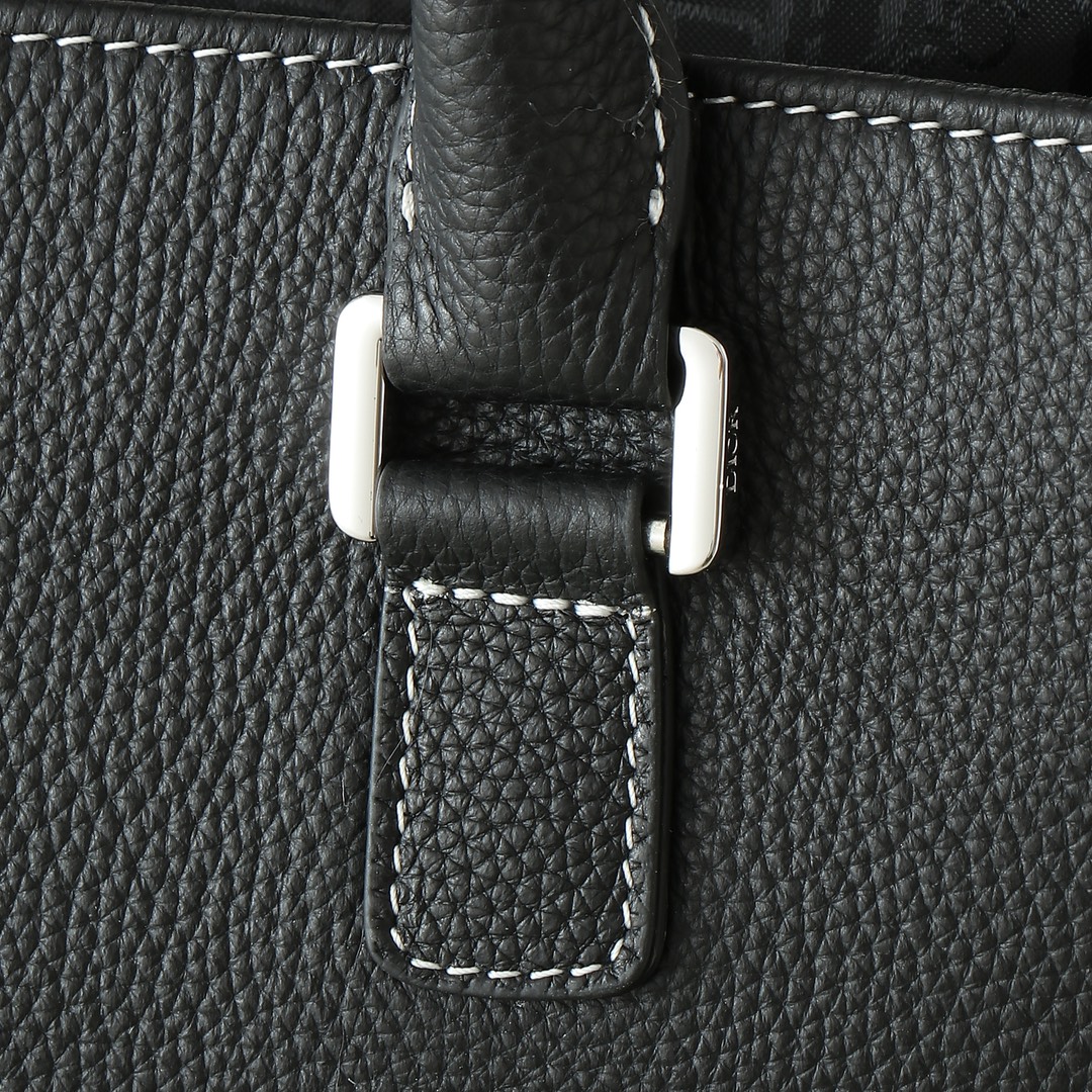 Bag 1228707689
