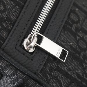 Shoulder Bag in Black