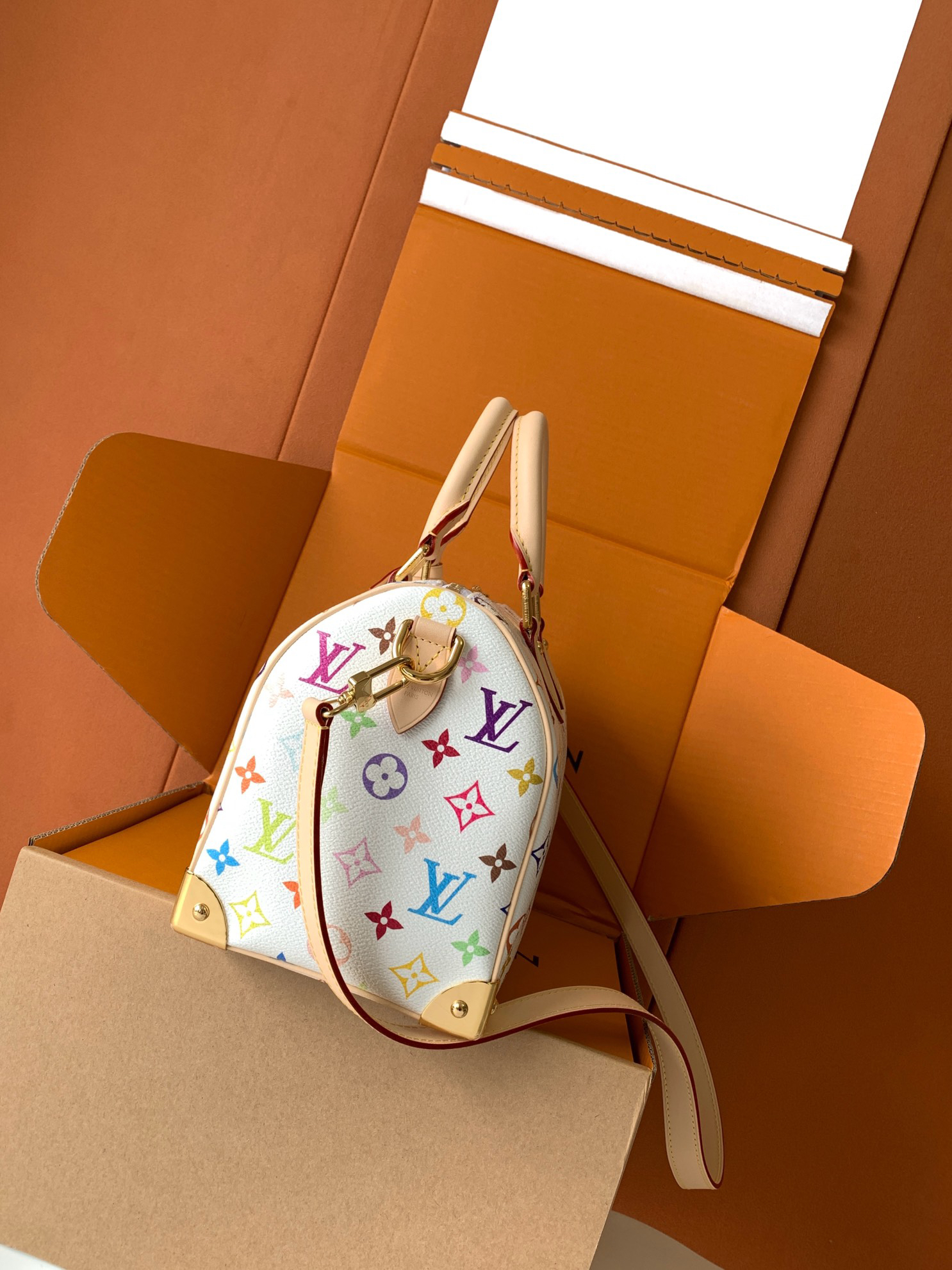 Louis Vuitton Handbag M13085